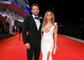 What is Jennifer Lopez and Ben Affleck net worth?